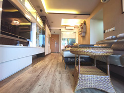 Prive (D19), Condominium #202502062
